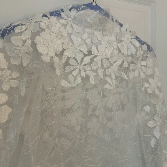 Mira Zwillinger Ness Topper - Picture 6 of 12